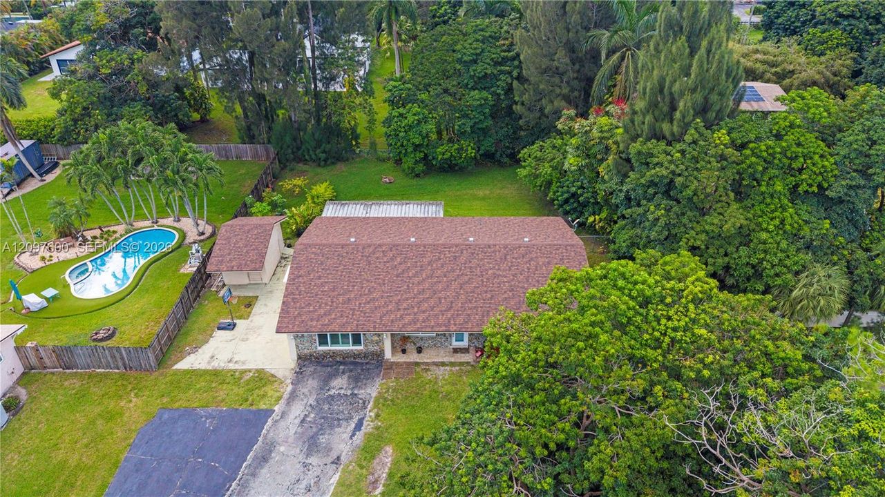 For Sale: $830,000 (4 beds, 2 baths, 2302 Square Feet)