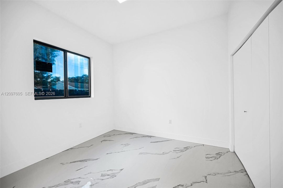 En Renta: $2,750 (2 camas, 2 baños, 1600 Pies cuadrados)