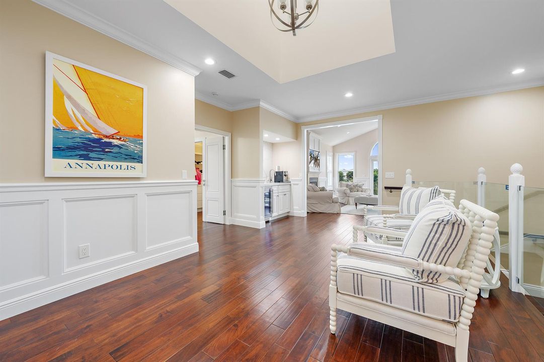 Upstairs - Sitting Area