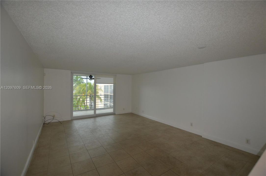 En Venta: $199,000 (2 camas, 2 baños, 1144 Pies cuadrados)