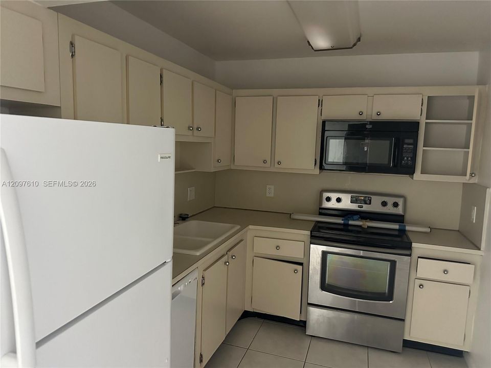En Renta: $1,750 (1 camas, 1 baños, 830 Pies cuadrados)