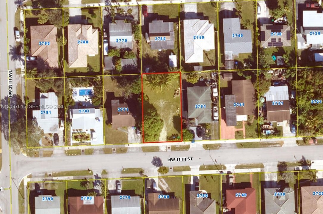 En Venta: $155,000 (0.13 acres)