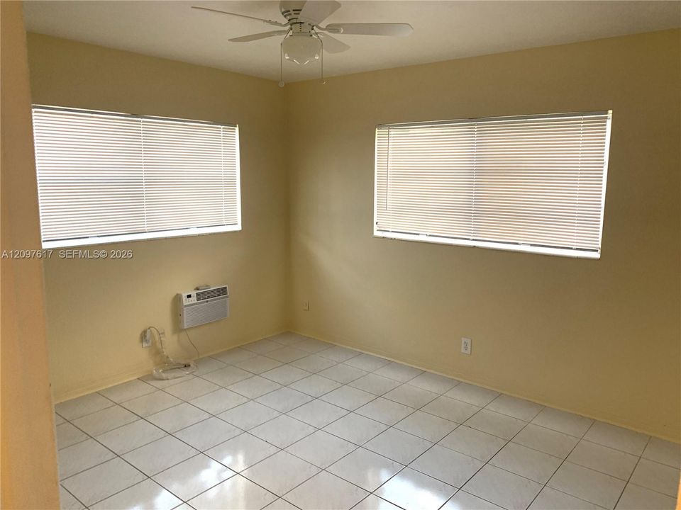 En Renta: $1,500 (1 camas, 1 baños, 2869 Pies cuadrados)