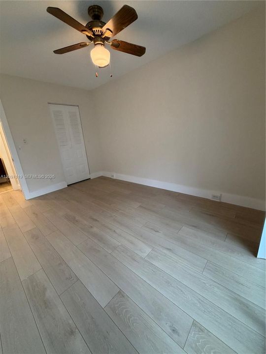 For Rent: $1,800 (2 beds, 1 baths, 954 Square Feet)