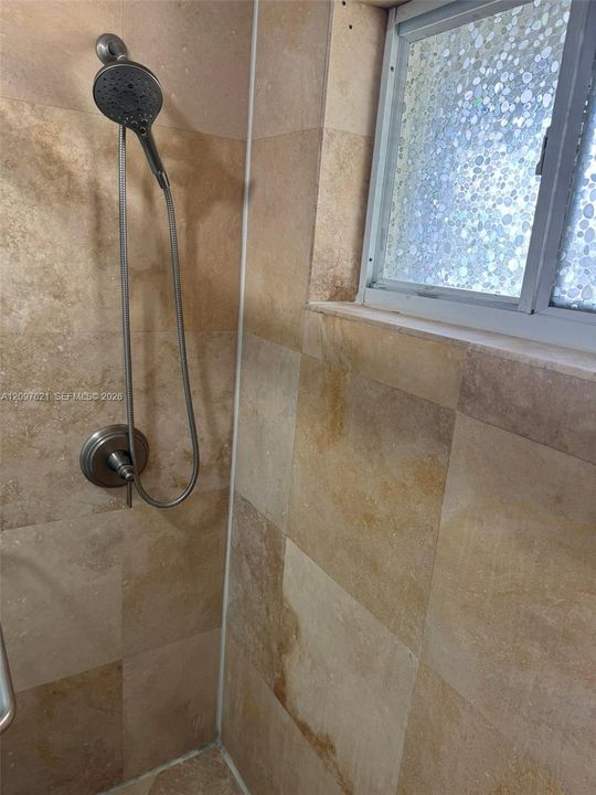 For Rent: $2,650 (2 beds, 2 baths, 954 Square Feet)