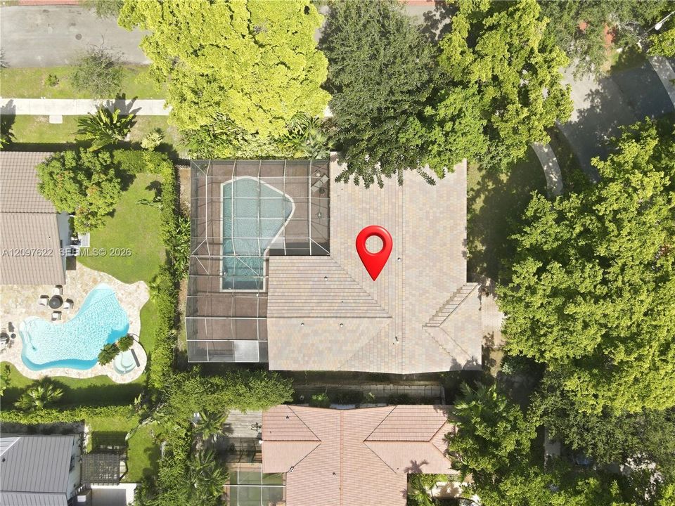 For Sale: $925,000 (4 beds, 2 baths, 1943 Square Feet)