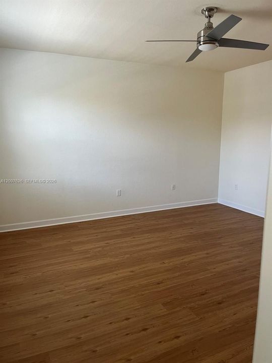 В аренду: $3,200 (5 спален, 4 ванн, 2312 Квадратных фут)