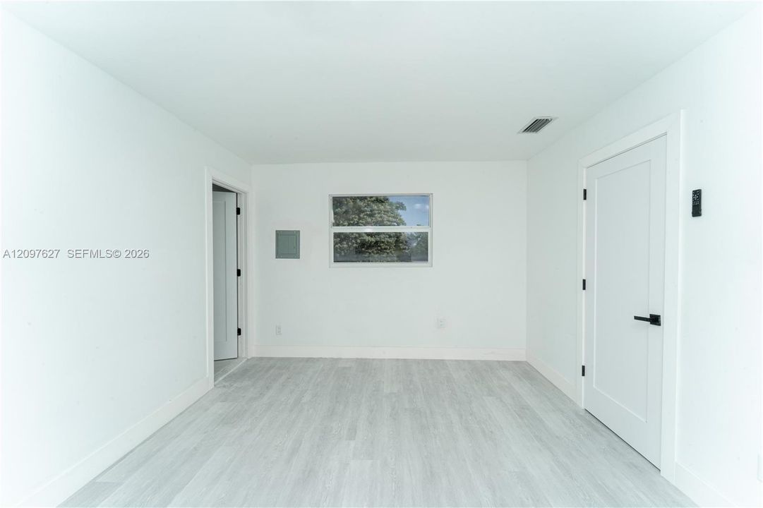На продажу: $569,000 (5 спален, 4 ванн, 2296 Квадратных фут)