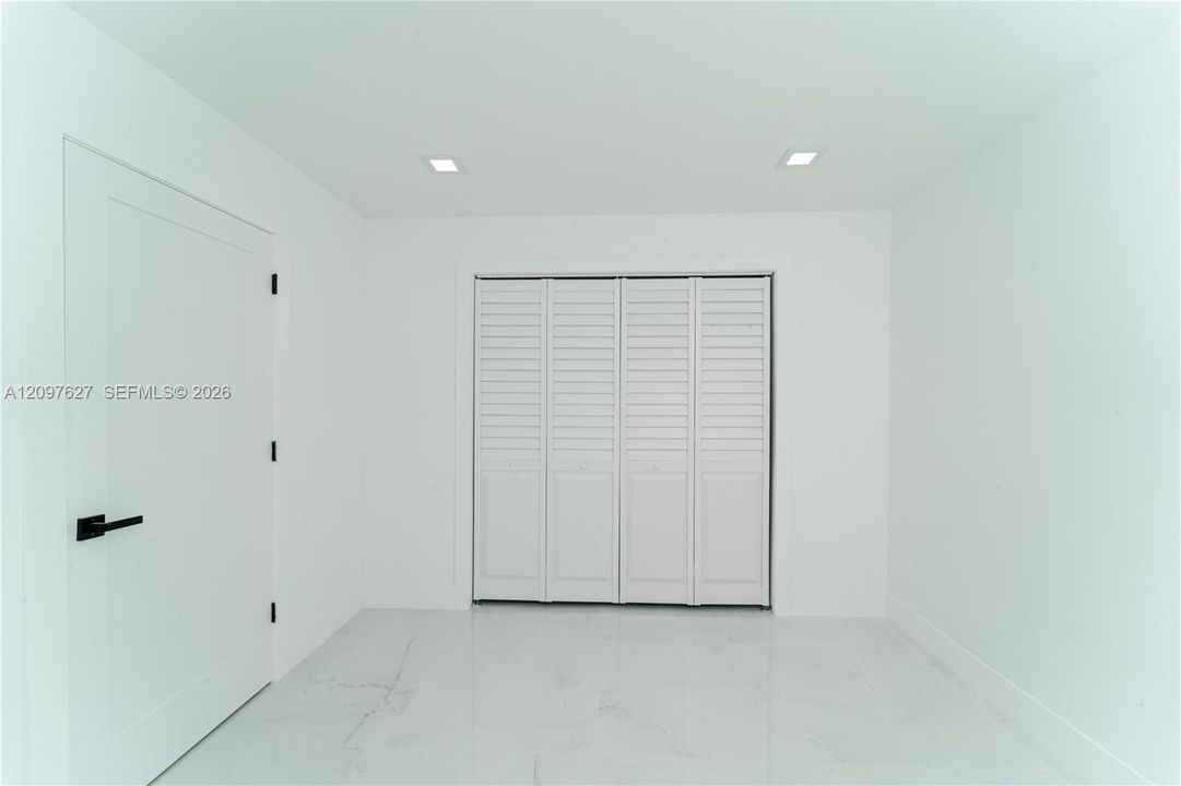 На продажу: $569,000 (5 спален, 4 ванн, 2296 Квадратных фут)