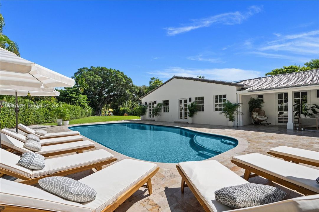 For Sale: $11,800,000 (7 beds, 6 baths, 5248 Square Feet)