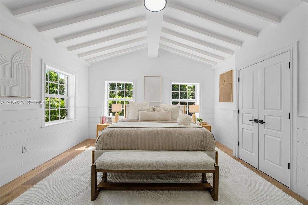 Secondary bedroom