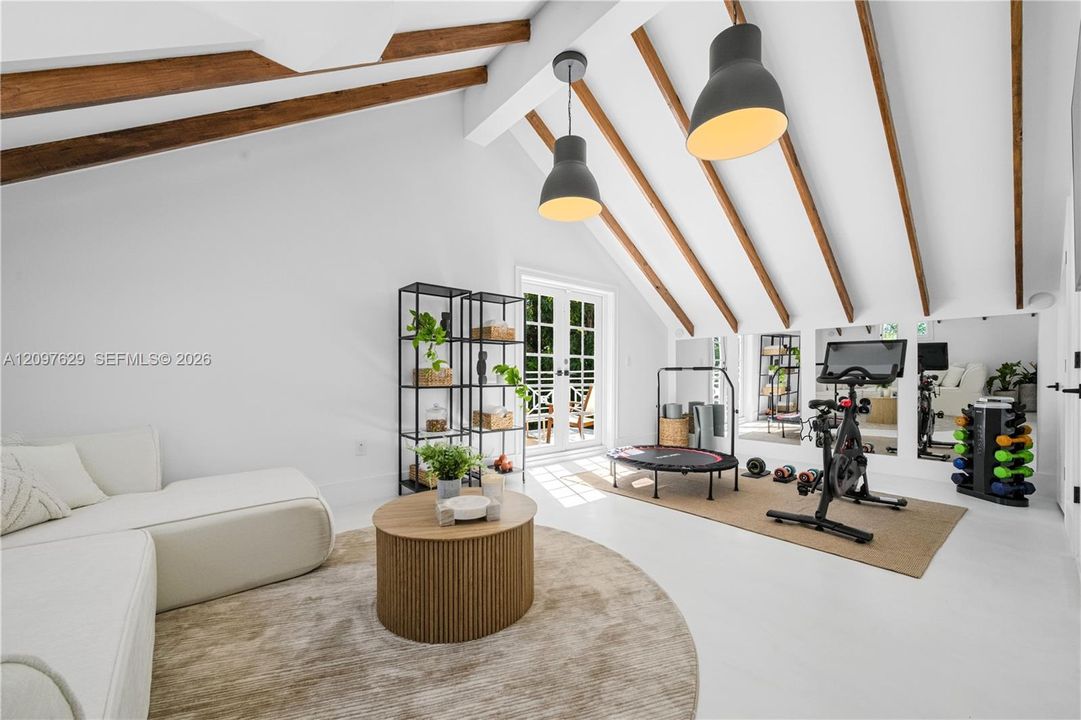 Flex room/Gym/Office/Bedroom