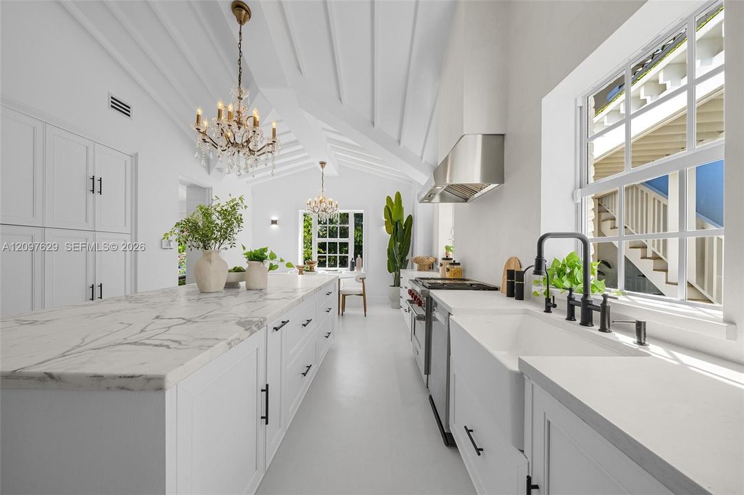 For Sale: $11,800,000 (7 beds, 6 baths, 5248 Square Feet)