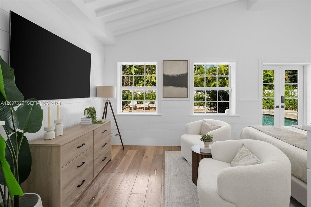 Secondary bedroom
