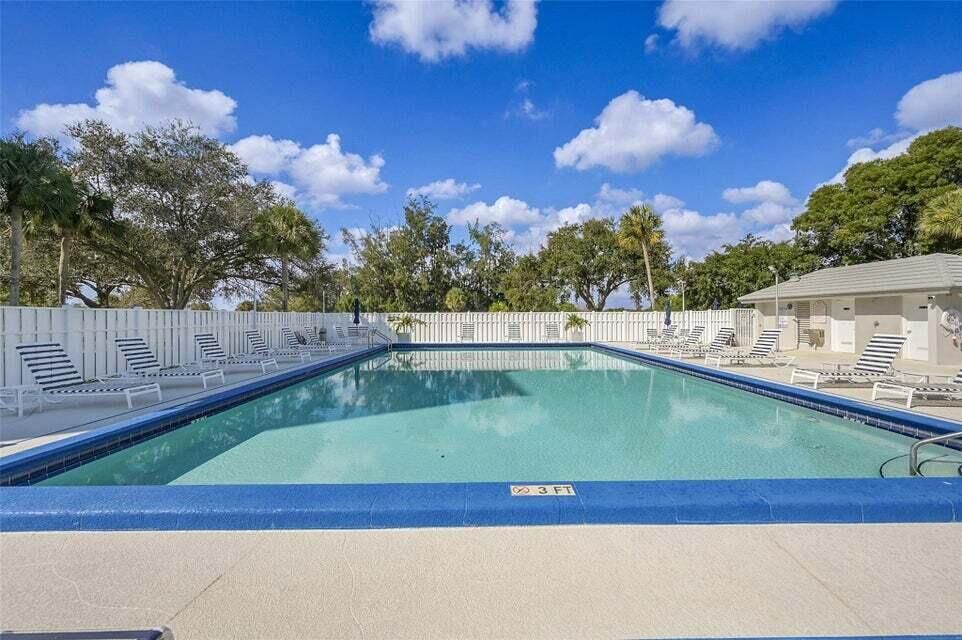 onilcommpool