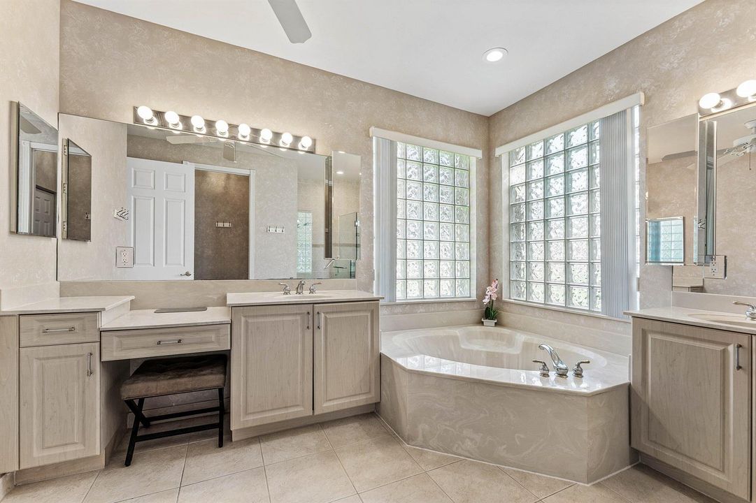 031-7803SundialHarborPoint-LakeWorth-FL-