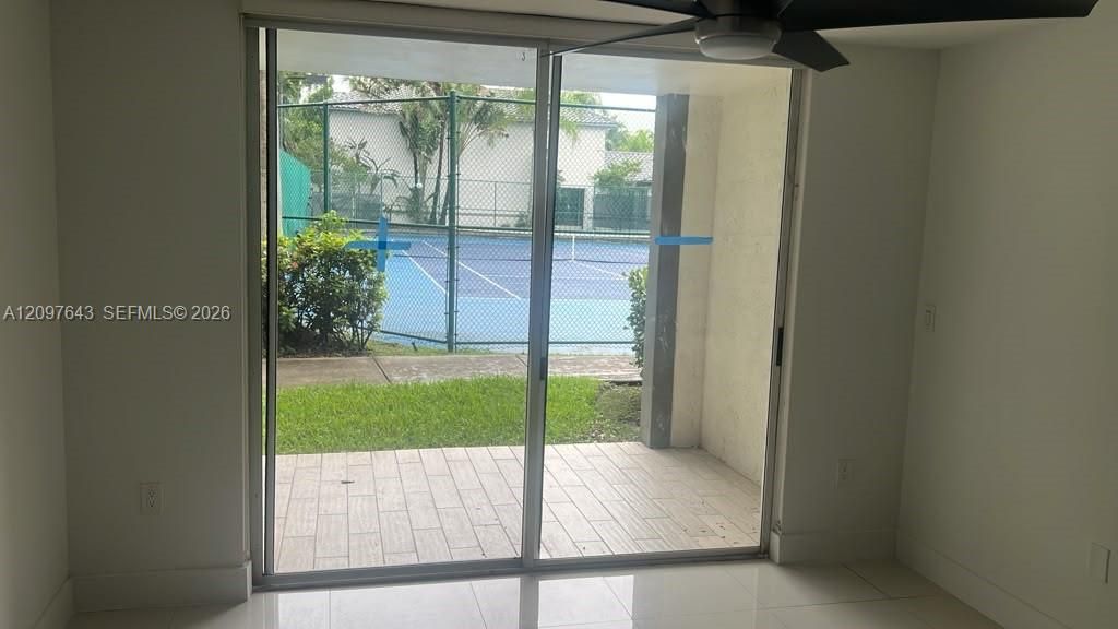 For Rent: $2,750 (2 beds, 2 baths, 994 Square Feet)