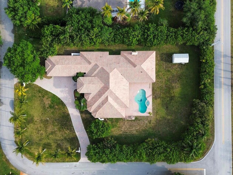 Exterior Top