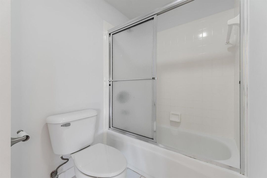 027-300UnoLagoDrive-204-JunoBeach-FL-334
