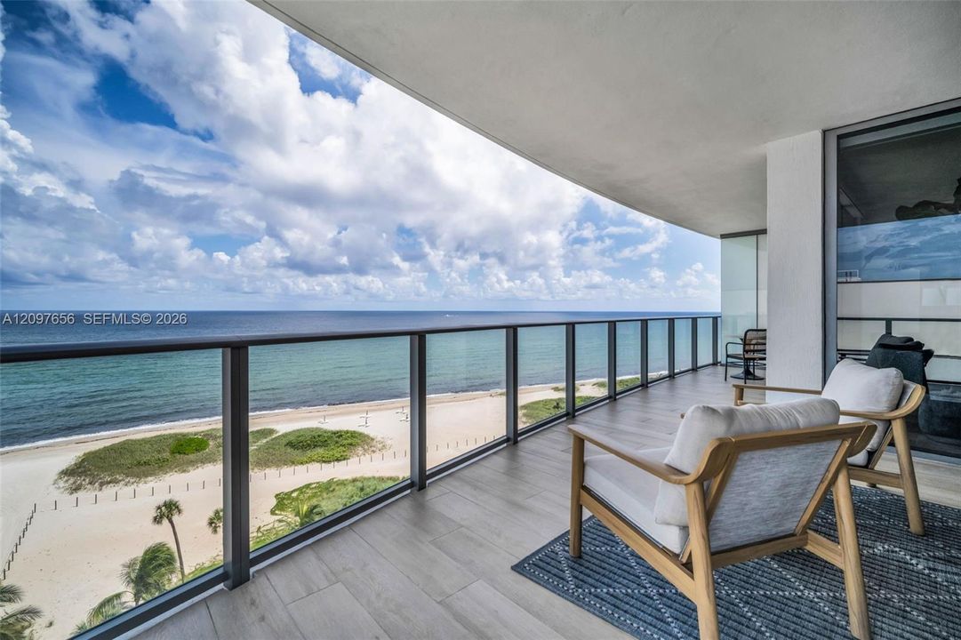 En Venta: $3,450,000 (3 camas, 3 baños, 2418 Pies cuadrados)