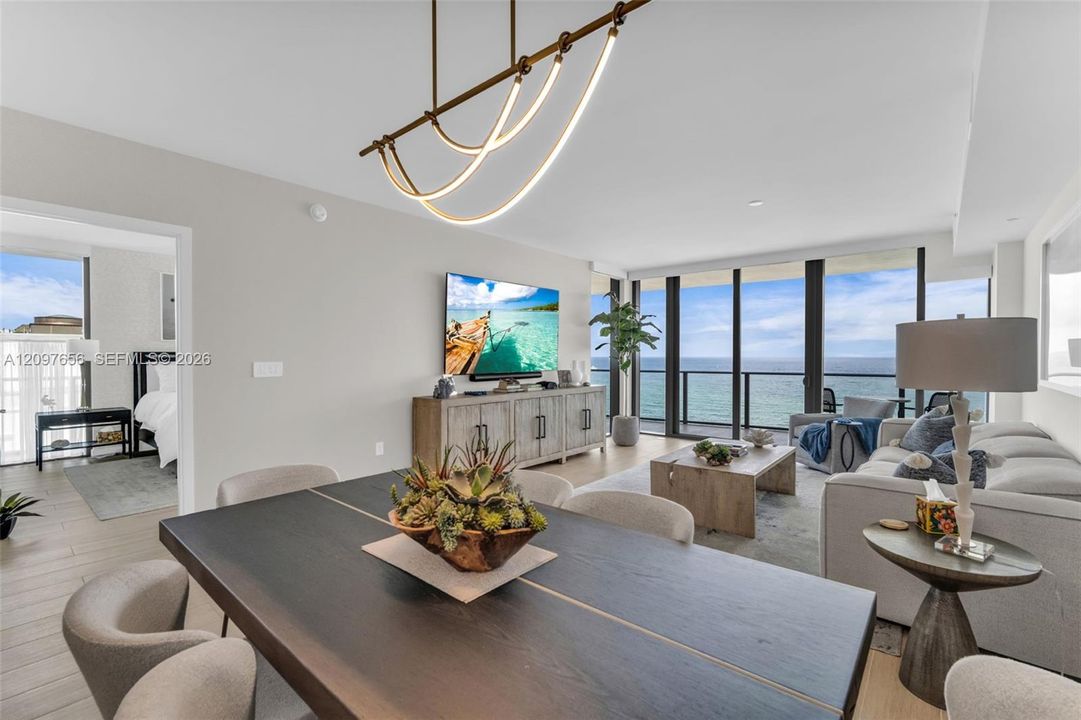 En Venta: $3,450,000 (3 camas, 3 baños, 2418 Pies cuadrados)
