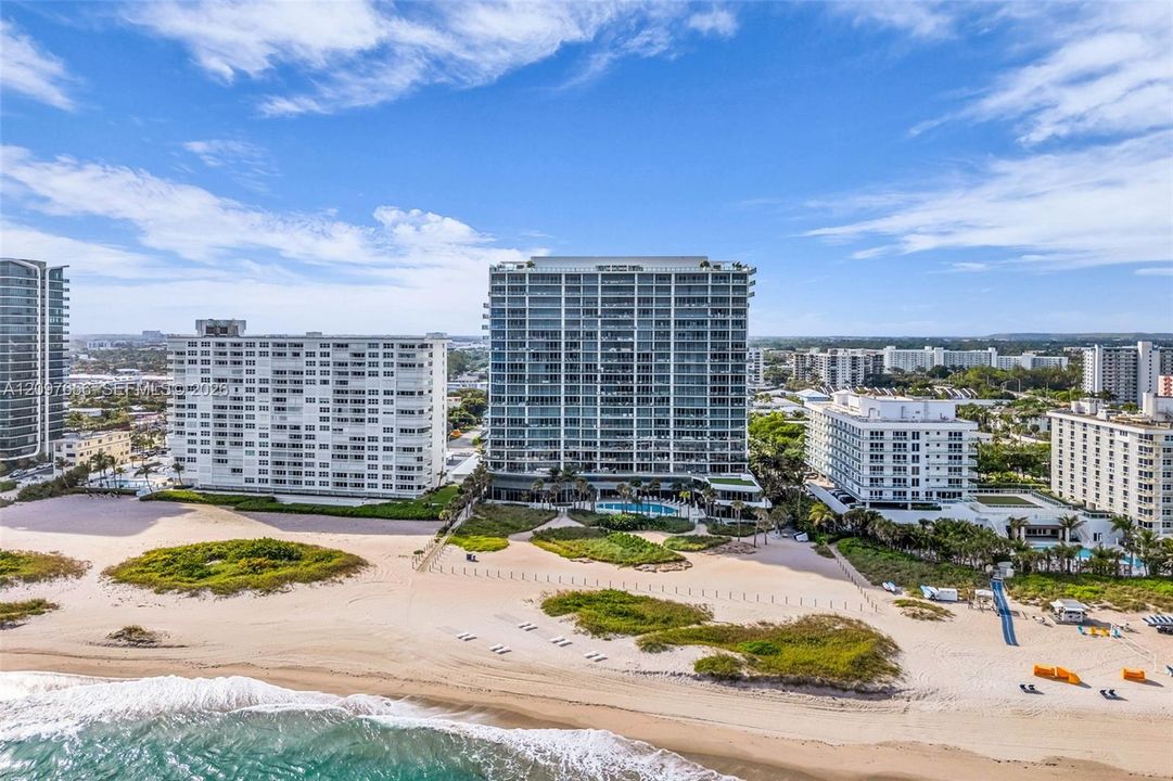 En Venta: $3,450,000 (3 camas, 3 baños, 2418 Pies cuadrados)