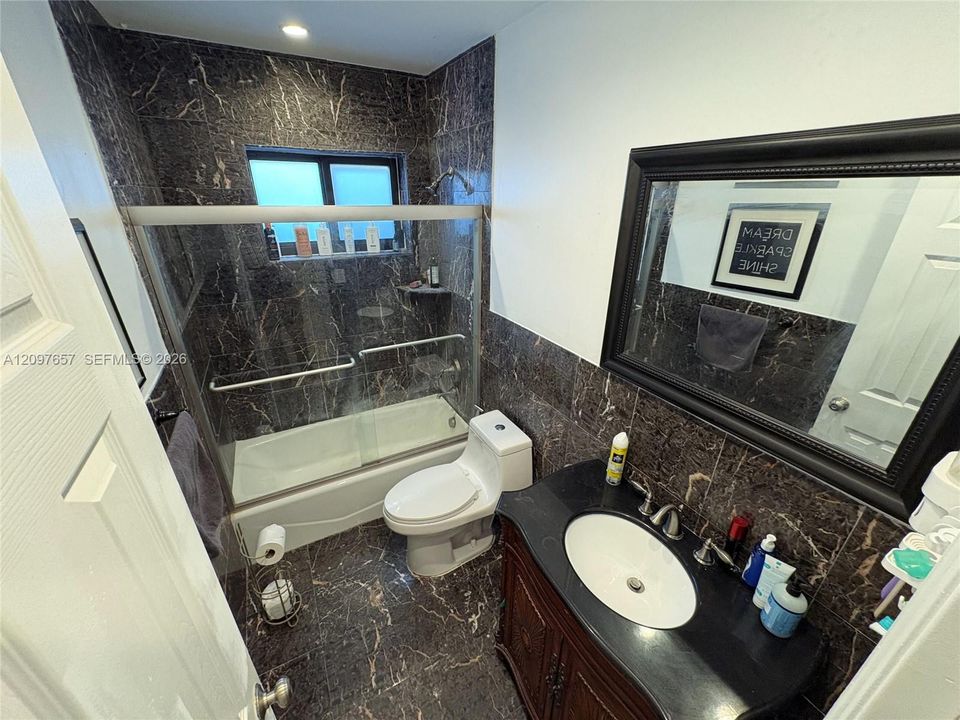 For Sale: $899,000 (3 beds, 3 baths, 1441 Square Feet)