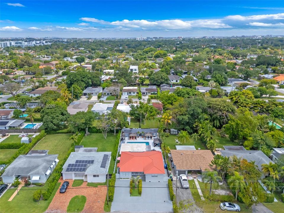 For Sale: $1,425,000 (7 beds, 5 baths, 2332 Square Feet)