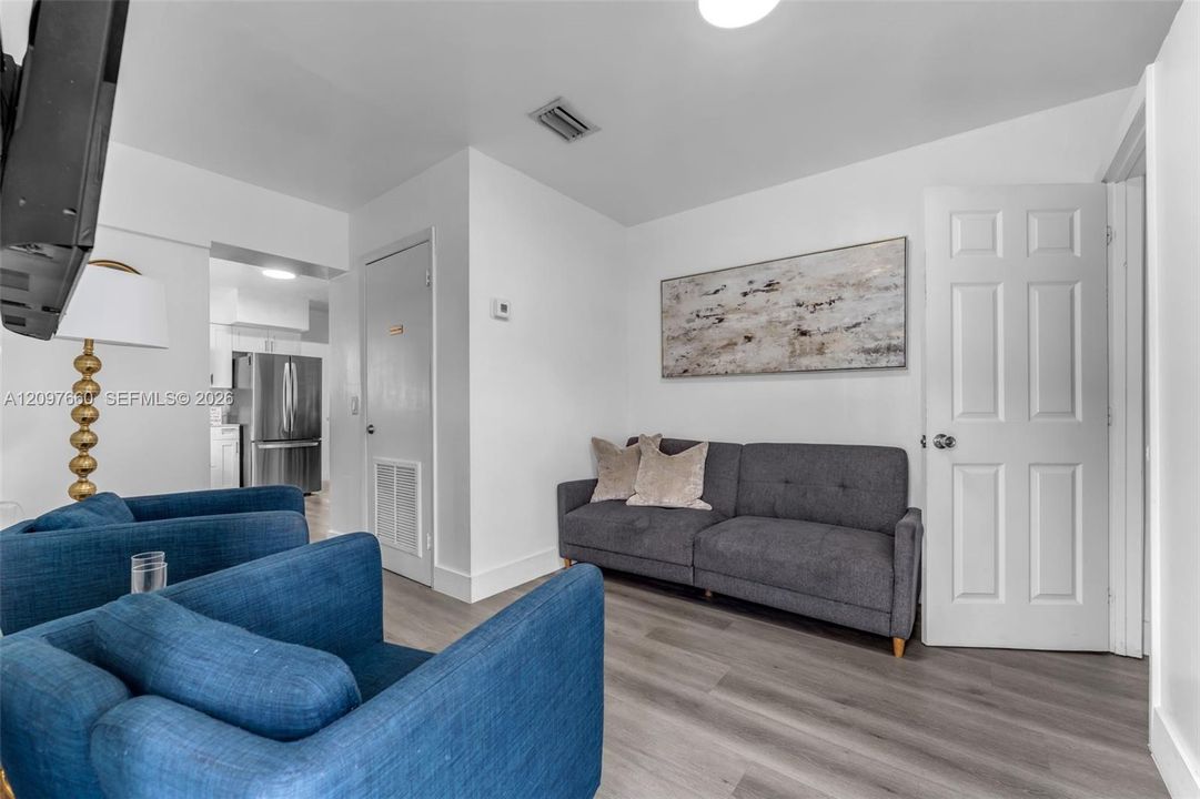 For Sale: $1,425,000 (7 beds, 5 baths, 2332 Square Feet)
