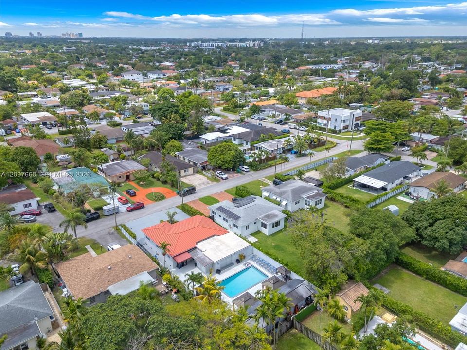 For Sale: $1,425,000 (7 beds, 5 baths, 2332 Square Feet)