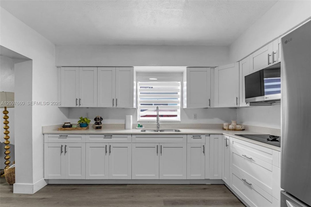 For Sale: $1,425,000 (7 beds, 5 baths, 2332 Square Feet)