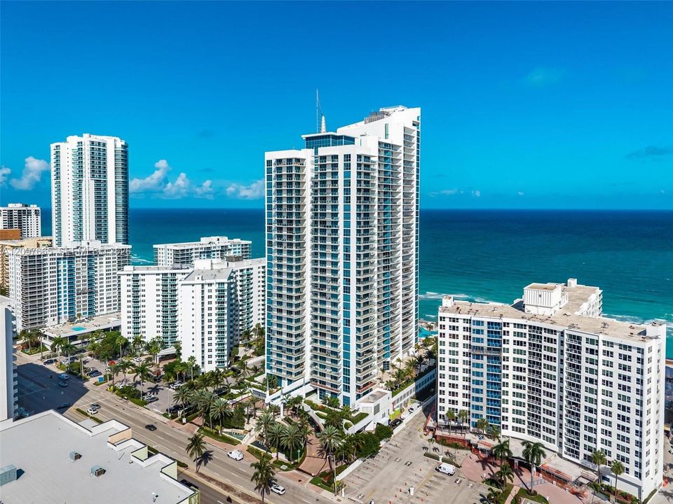 For Sale: $1,900,000 (3 beds, 3 baths, 0 Square Feet)