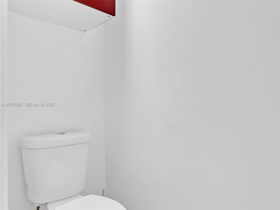 На продажу: $625,000 (2 спален, 2 ванн, 1274 Квадратных фут)