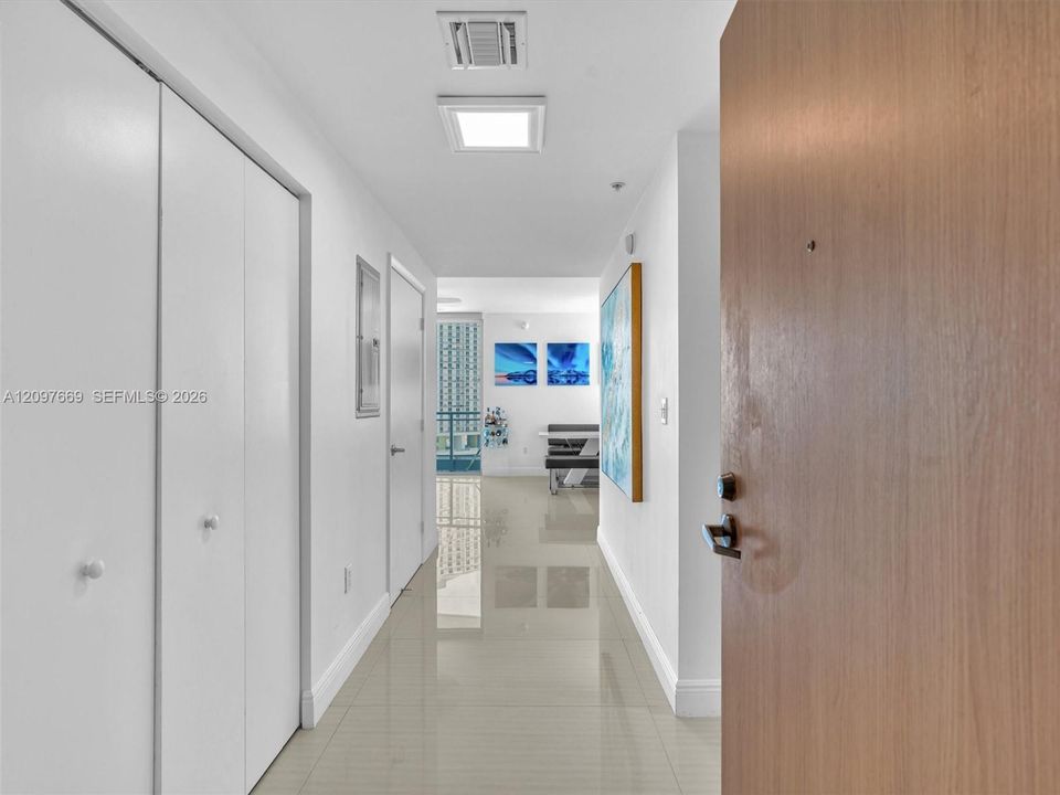 На продажу: $625,000 (2 спален, 2 ванн, 1274 Квадратных фут)