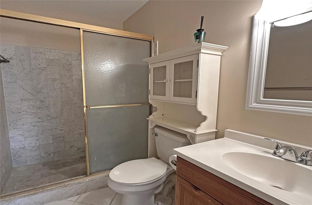 2nd Full Bathroom