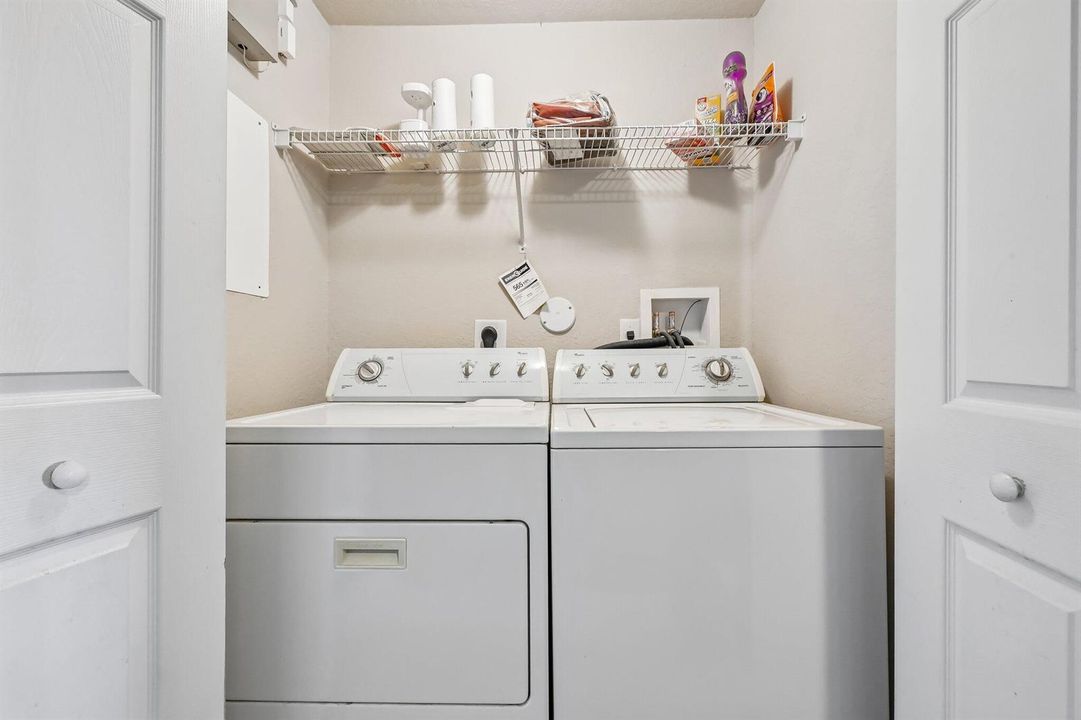 Shonda Jackson Washer & Dryer