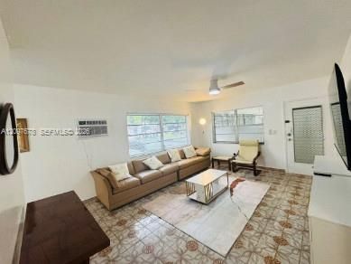 For Rent: $3,475 (2 beds, 2 baths, 900 Square Feet)