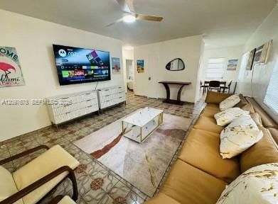For Rent: $3,475 (2 beds, 2 baths, 900 Square Feet)
