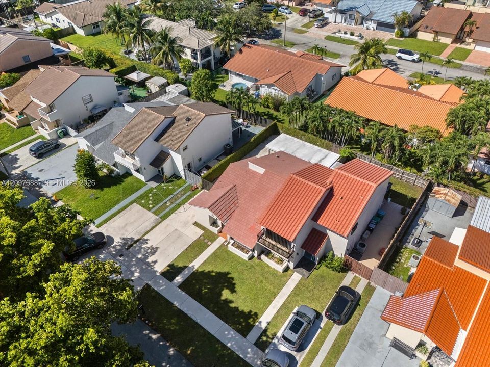 En Venta: $485,000 (4 camas, 2 baños, 1347 Pies cuadrados)