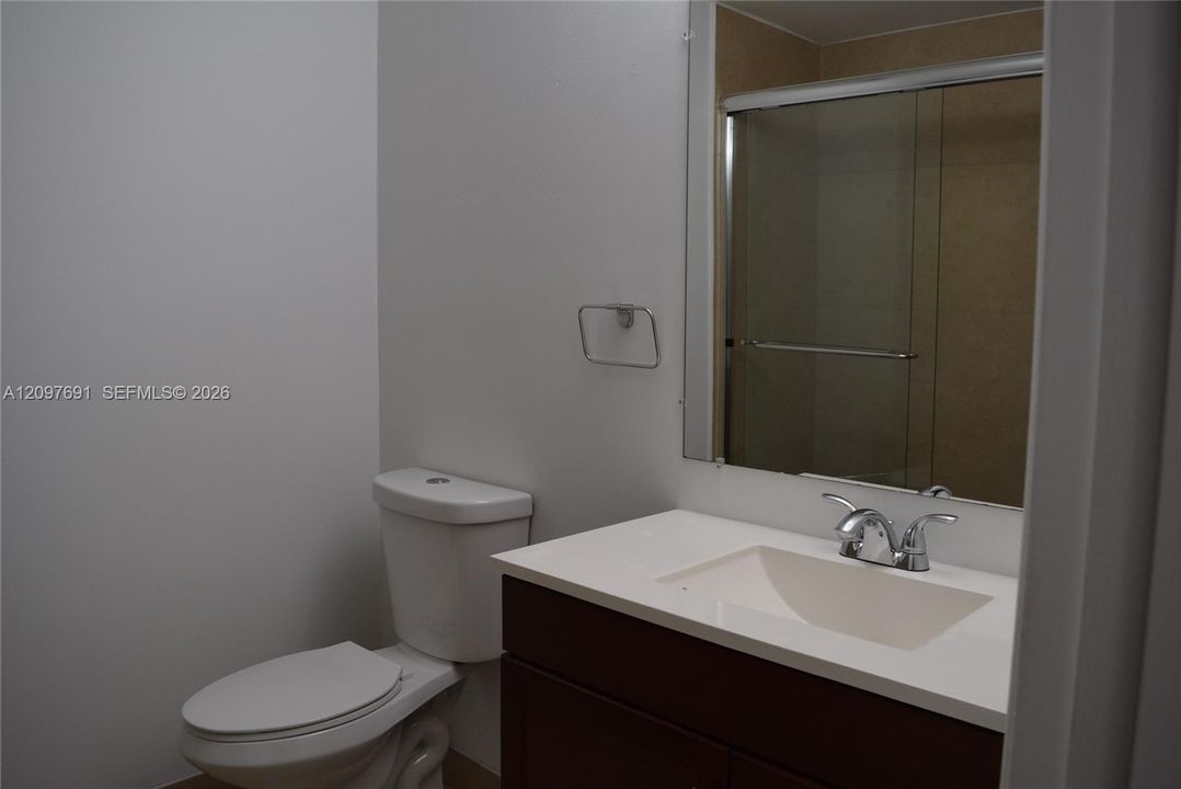 For Rent: $2,800 (2 beds, 2 baths, 972 Square Feet)