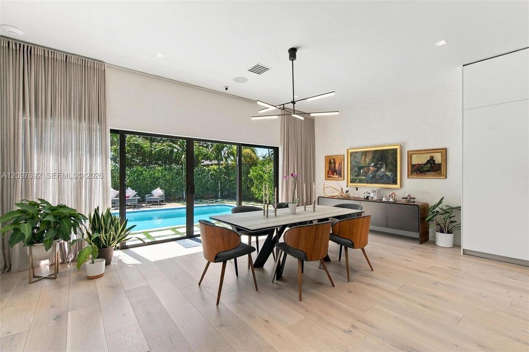 For Sale: $3,799,000 (4 beds, 3 baths, 2587 Square Feet)