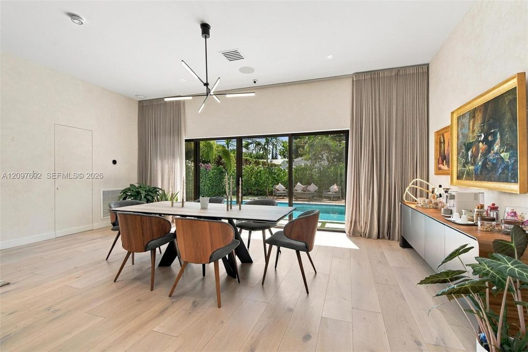 For Sale: $3,799,000 (4 beds, 3 baths, 2587 Square Feet)