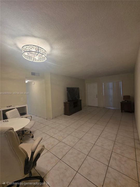 For Sale: $390,000 (3 beds, 2 baths, 1270 Square Feet)