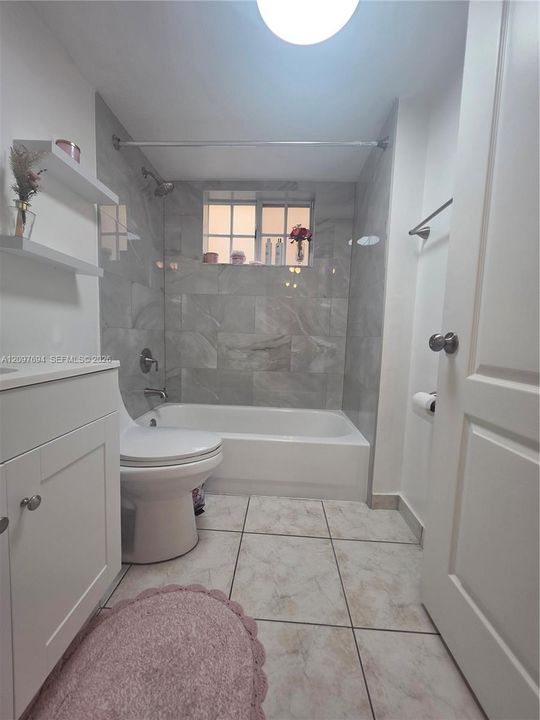 For Sale: $390,000 (3 beds, 2 baths, 1270 Square Feet)