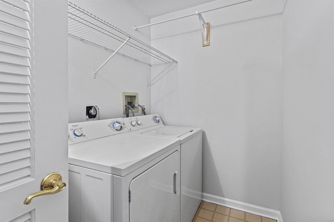 2nd Bathroom