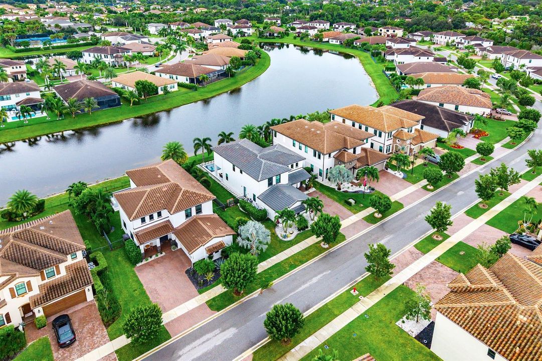 055-3138StrengLane-RoyalPalmBeach-FL-334