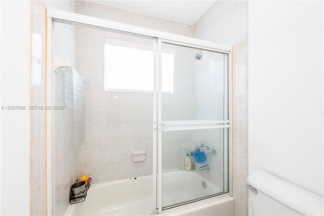 En Renta: $4,200 (3 camas, 2 baños, 2007 Pies cuadrados)