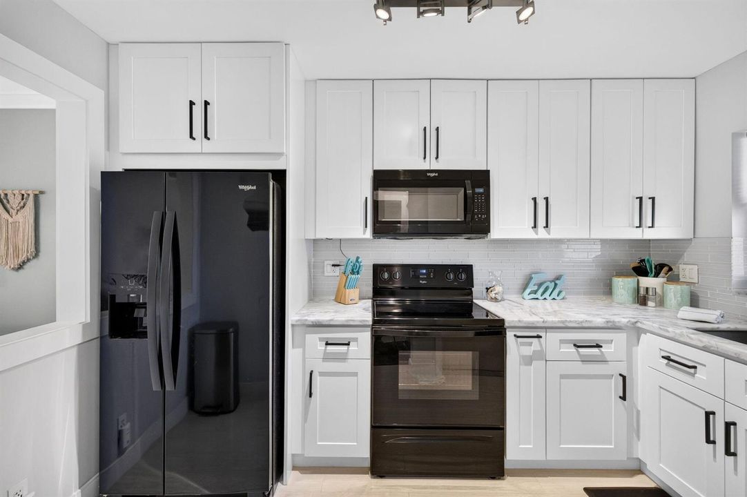 12 Kitchen