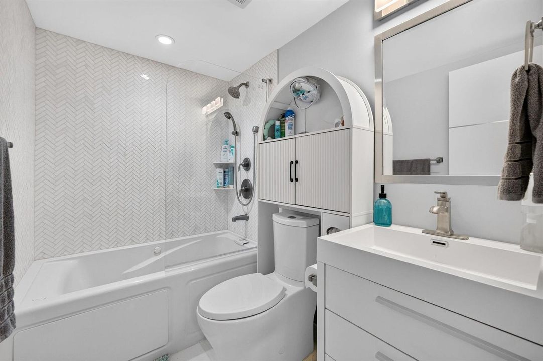 32 ensuite Bath
