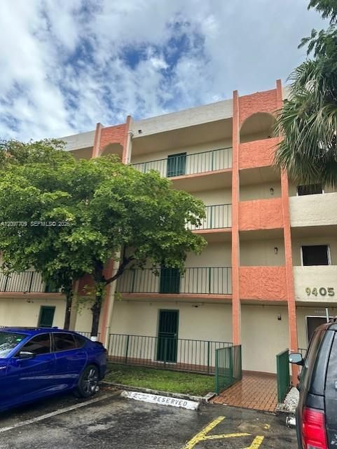 For Rent: $1,975 (1 beds, 1 baths, 667 Square Feet)